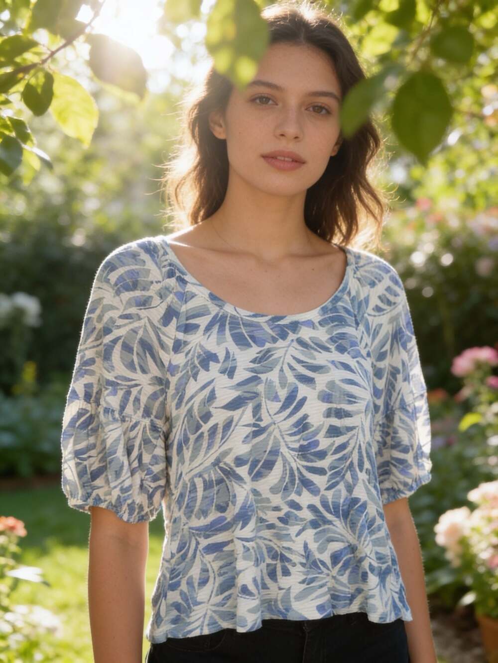 Democracy Women's Blue Leaf Print Scoop Neck Knit Top with Elbow Blouson Sleeves